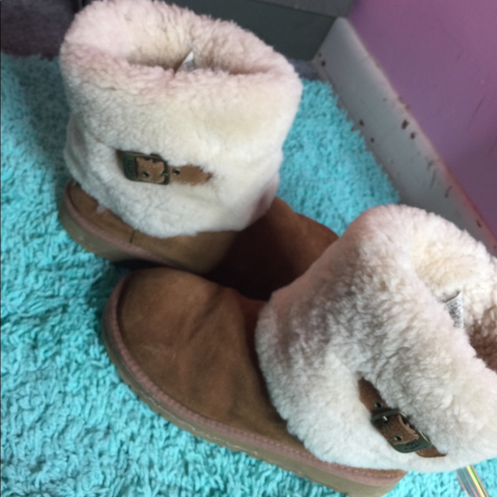 Chesnut Uggs